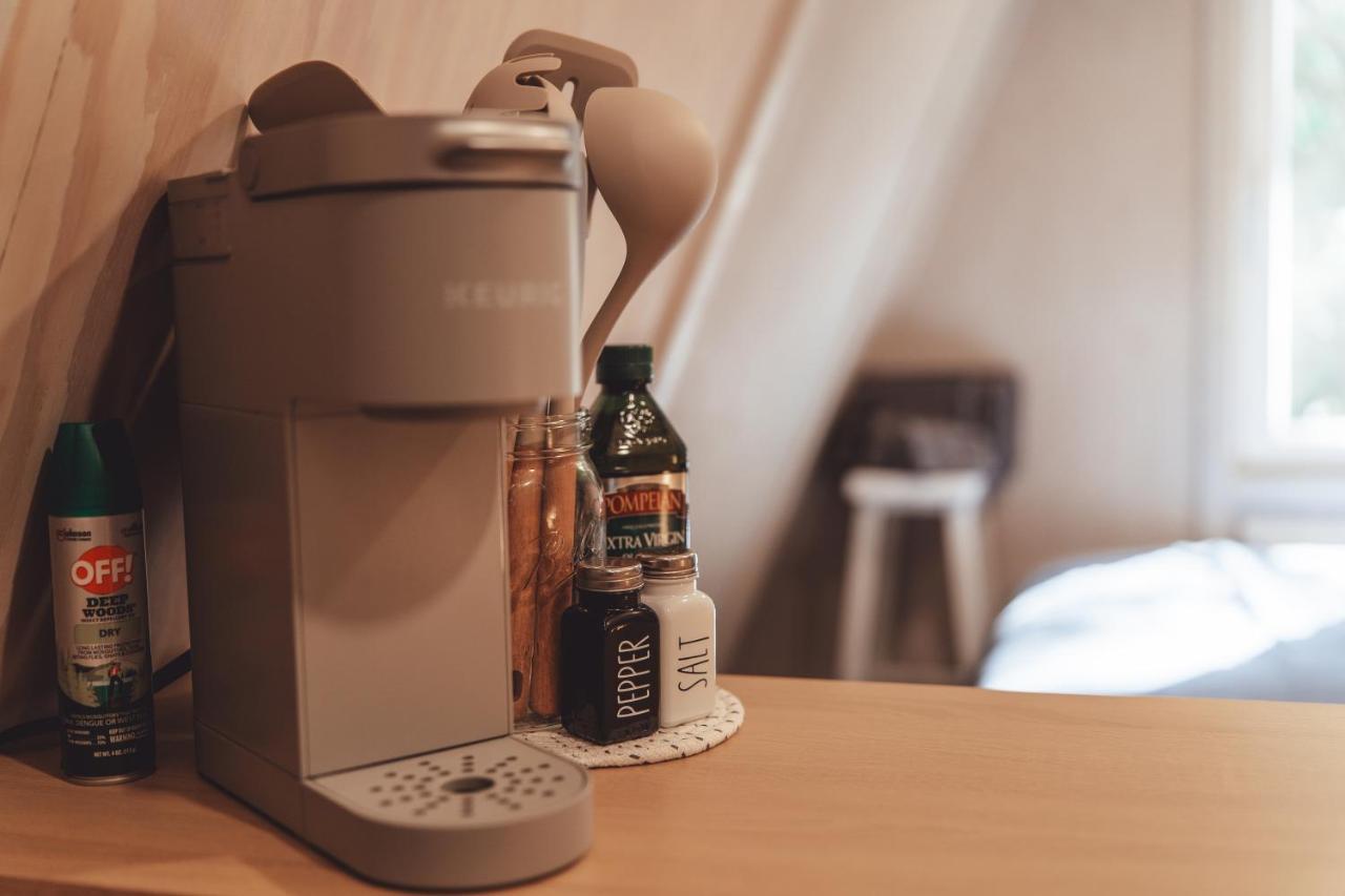 RockbridgeBlue Brambler Glamping A-Frameアパートメント エクステリア 写真