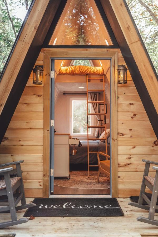 RockbridgeBlue Brambler Glamping A-Frameアパートメント エクステリア 写真