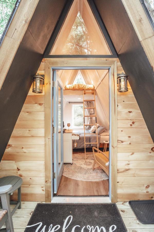 RockbridgeBlue Brambler Glamping A-Frameアパートメント エクステリア 写真