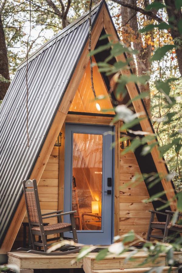 RockbridgeBlue Brambler Glamping A-Frameアパートメント エクステリア 写真