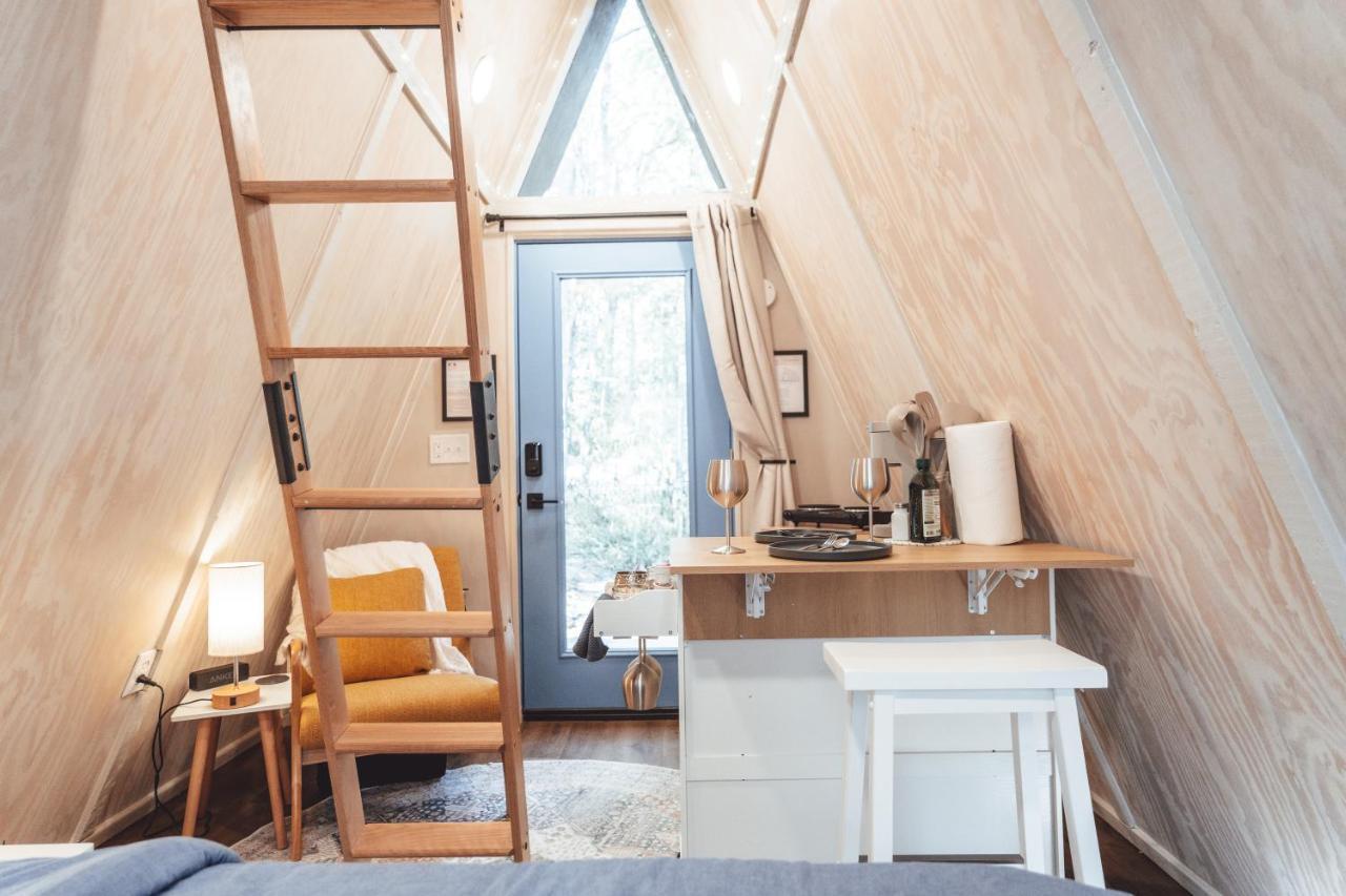 RockbridgeBlue Brambler Glamping A-Frameアパートメント エクステリア 写真
