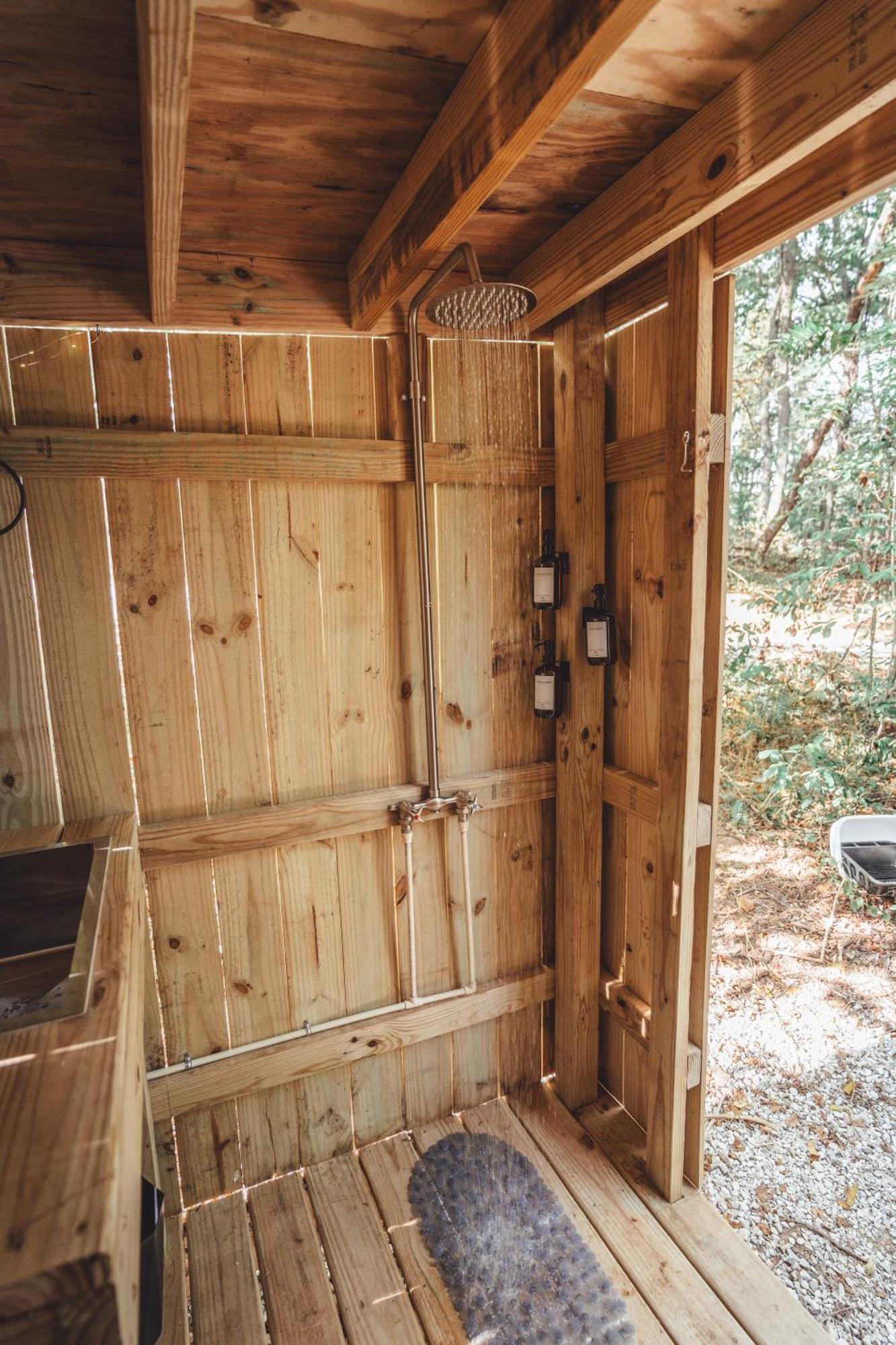 RockbridgeBlue Brambler Glamping A-Frameアパートメント エクステリア 写真